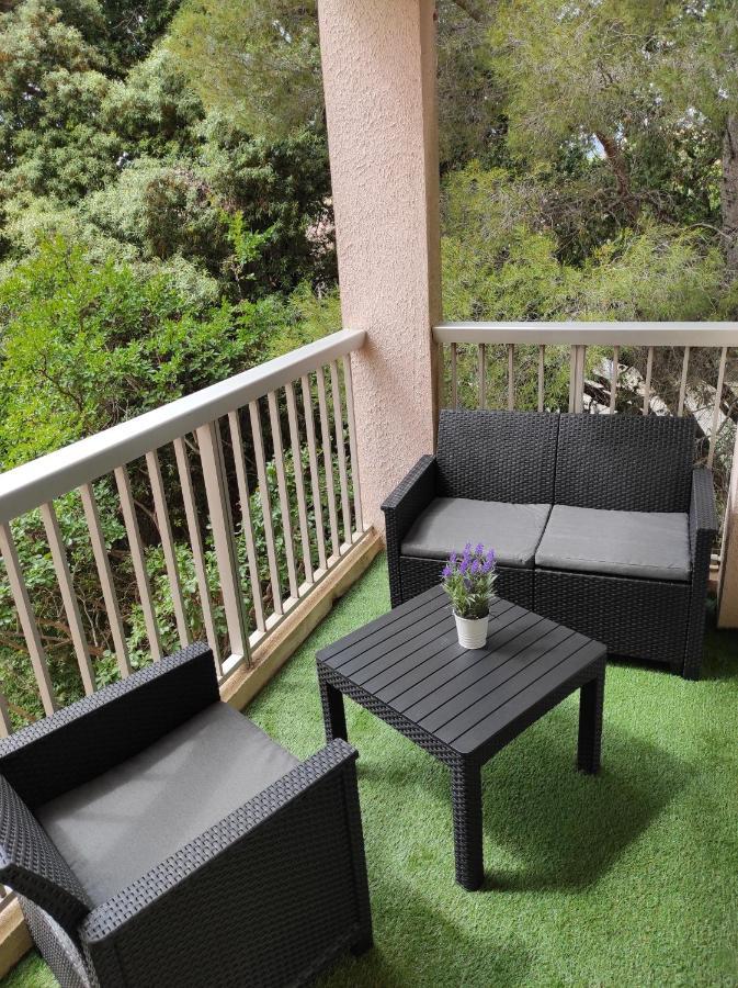 Charmant Studio Climatise 24 M2 Terrasse A 100M De La Plage Saint-Mandrier-sur-Mer Exterior photo